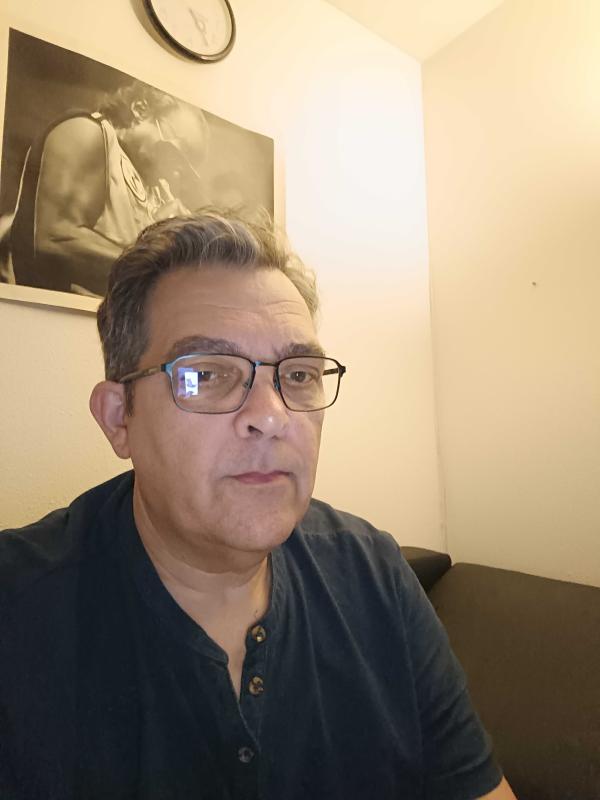 Cyrille 59 ans Decazeville