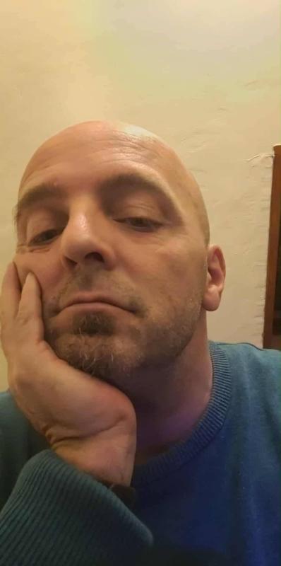 emmanuel 48 ans Charleval