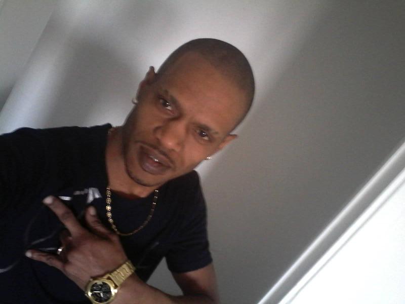 Sando972 46 ans Romilly sur Seine