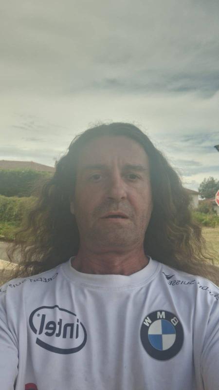mario 47 ans Saint Pierre du Mont
