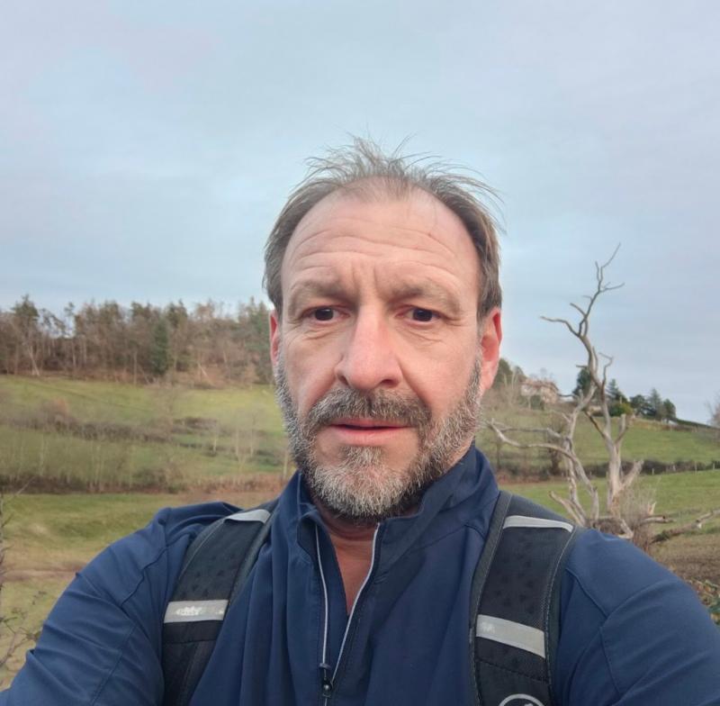 Gérard  56 ans Unieux