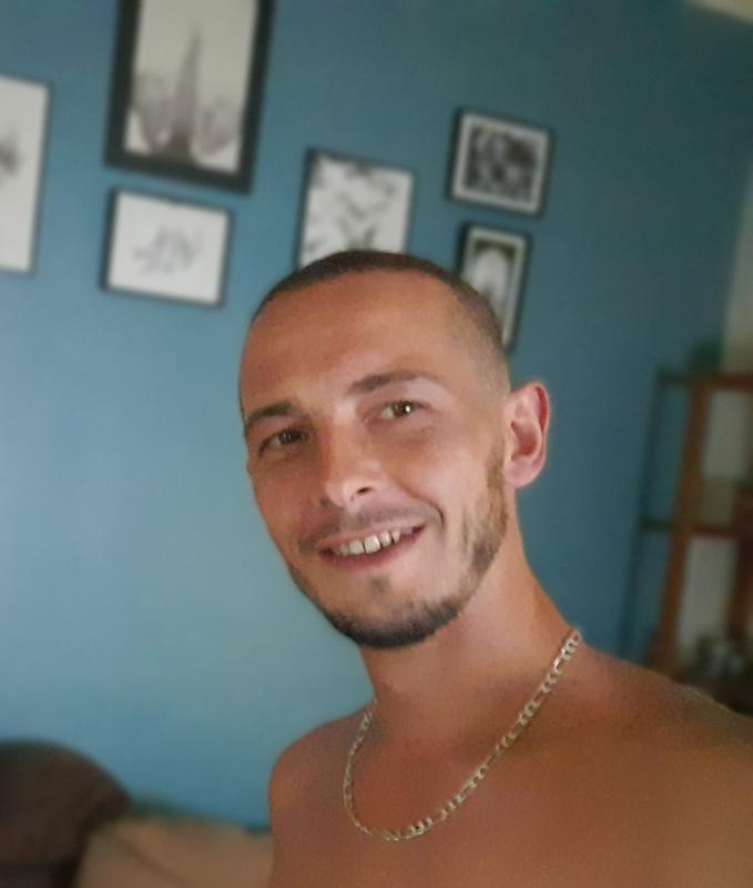 Gaëtan  34 ans Boulogne sur Mer