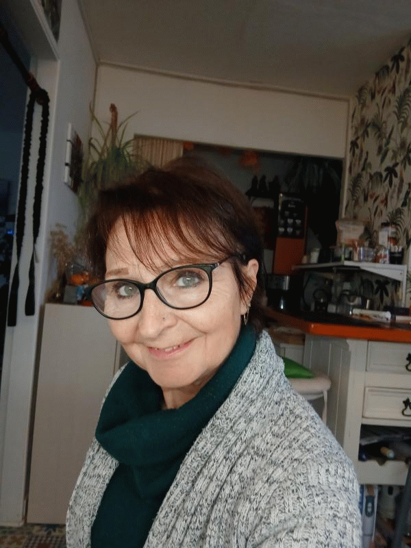 Perlie 69 ans Huelgoat