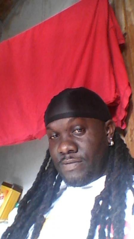 Aidollone  41 ans Villeneuve Saint Georges