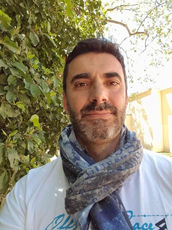 Henry bernard 55 ans Benest