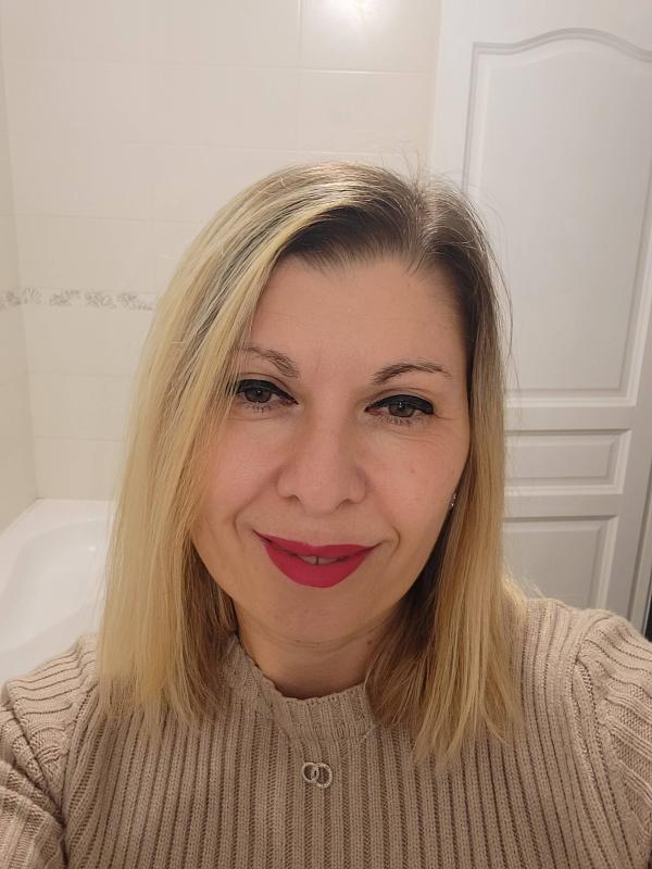 laura 46 ans Marignane