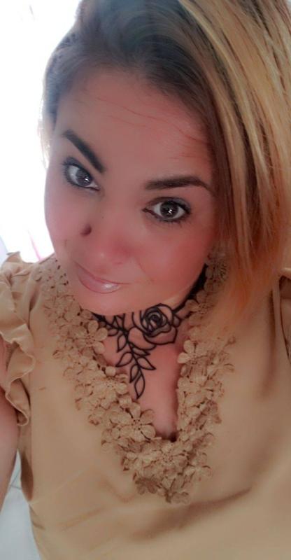 Angèle 43 ans Bar sur Aube