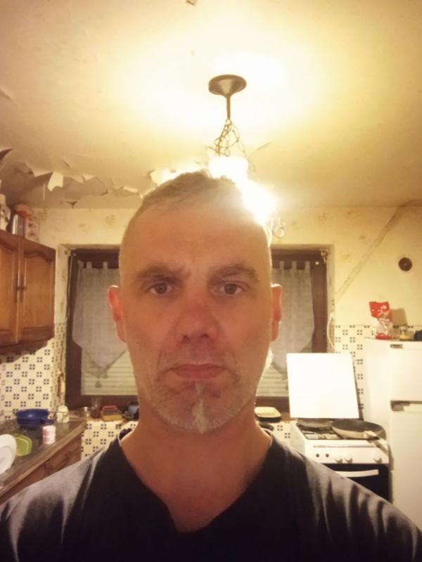 Vitbrantbison 48 ans Haudrecy