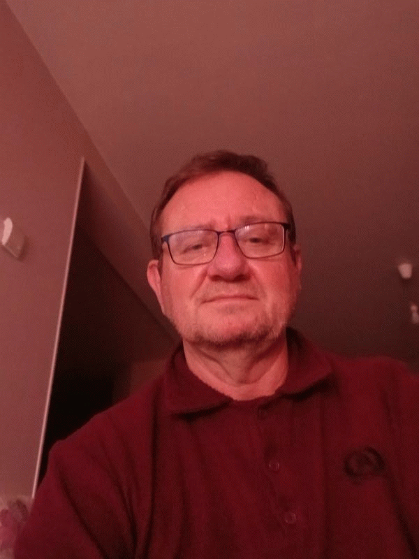 Frank  61 ans Provins