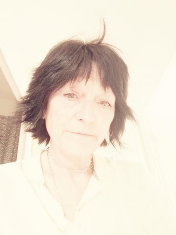 AnneMa 65 ans Mantes la Jolie