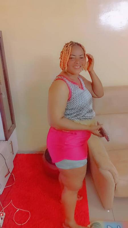 Murielle  65 ans Aviré