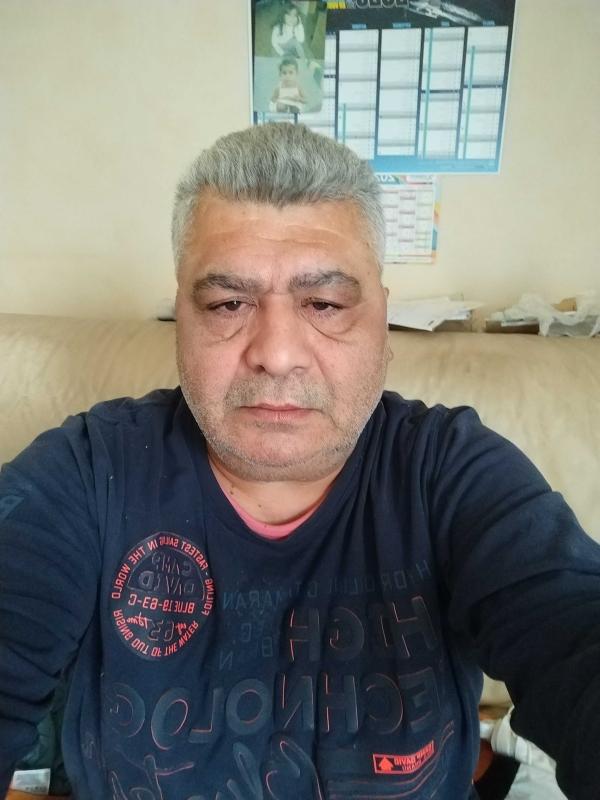 Erik  54 ans Cesson Sévigné