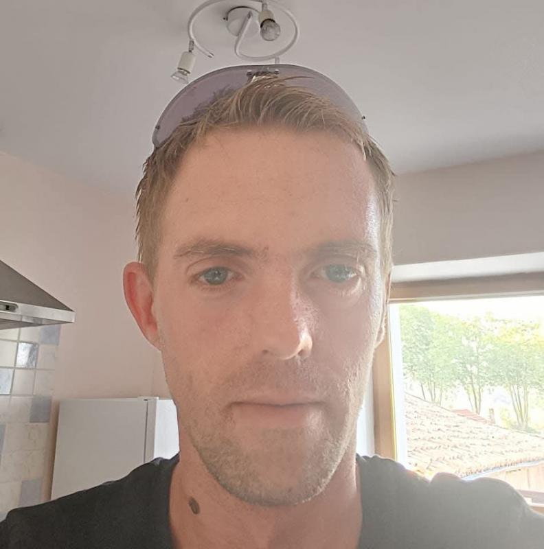 thomas 36 ans Bélus