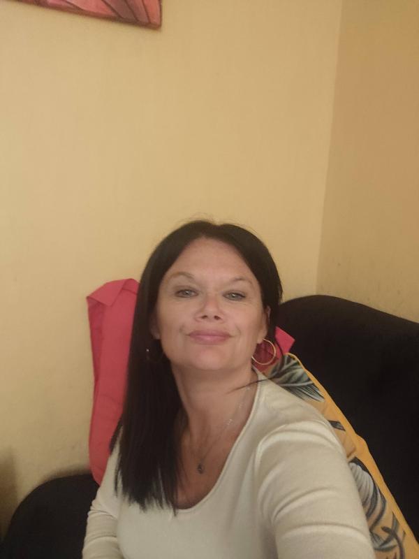 Florence 55 ans Mèze