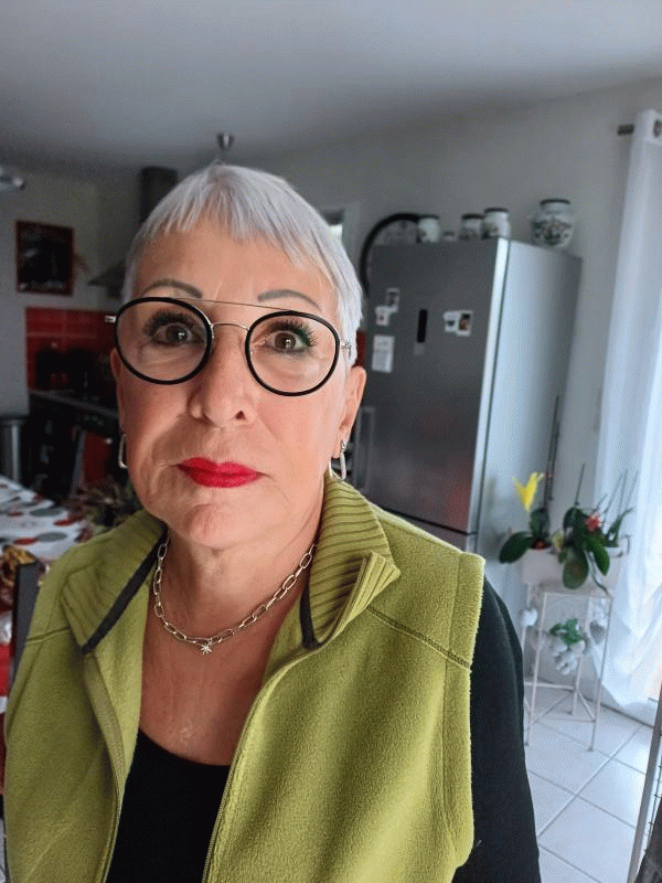 Martine  74 ans Cras