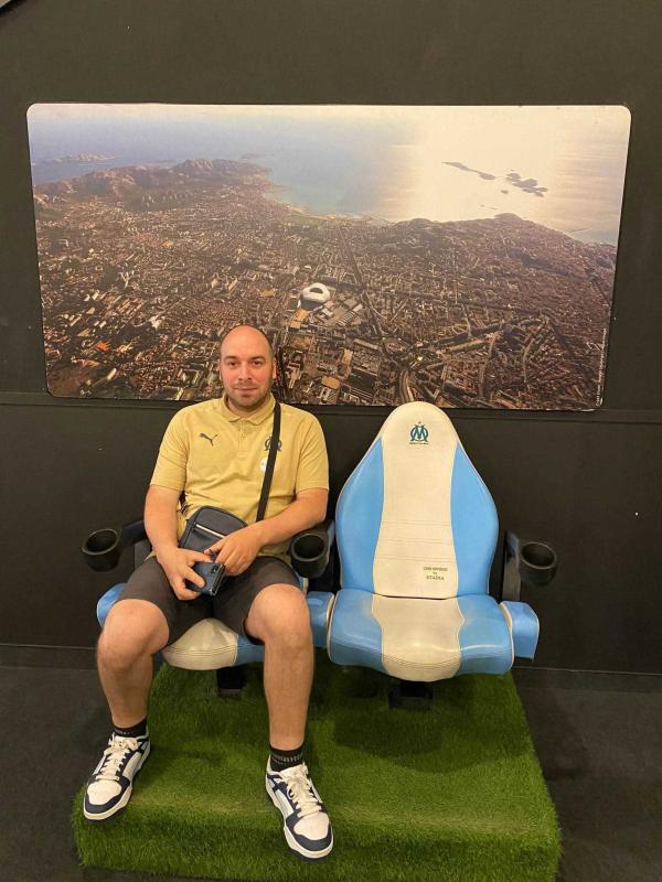 Yannick 36 ans Sapois