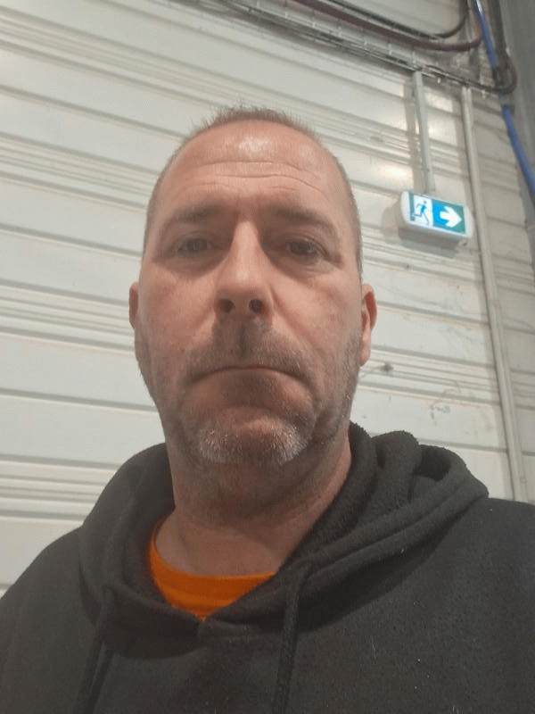 Olivier  47 ans La Fare les Oliviers