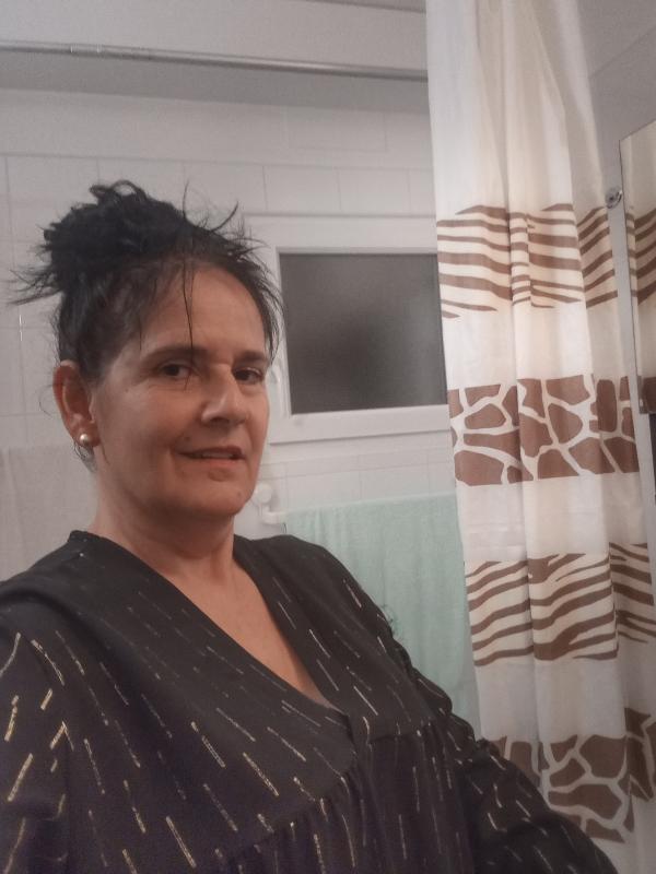Nela  58 ans Bayonne