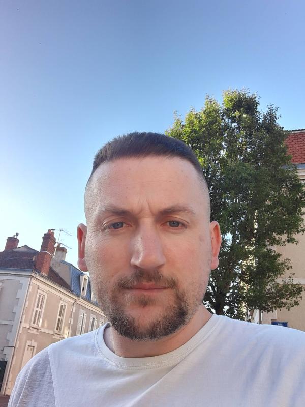 Vincent 40 ans Périgueux