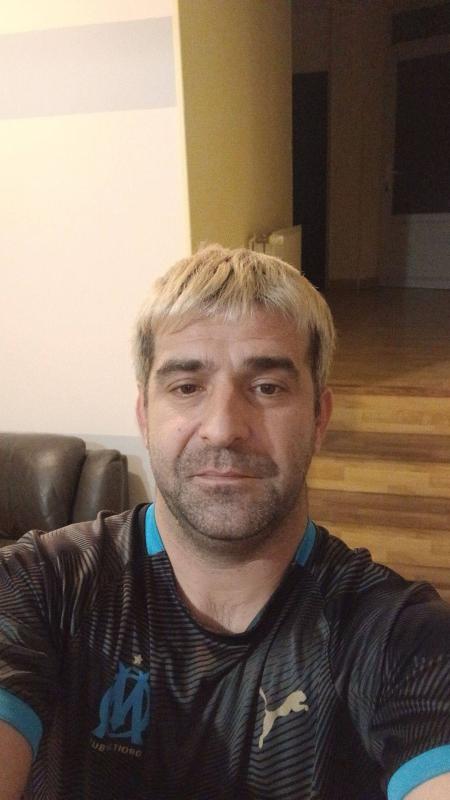 Jeremy 35 ans Rouillac