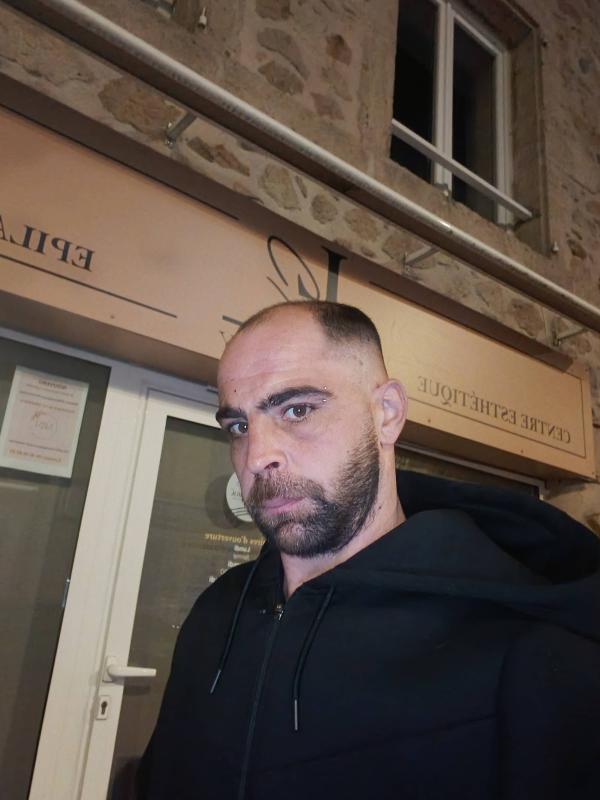 dadou 36 ans Saint Just près Brioude