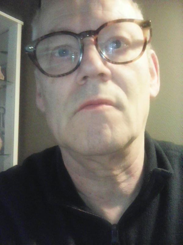 eric  67 ans Sainte Savine