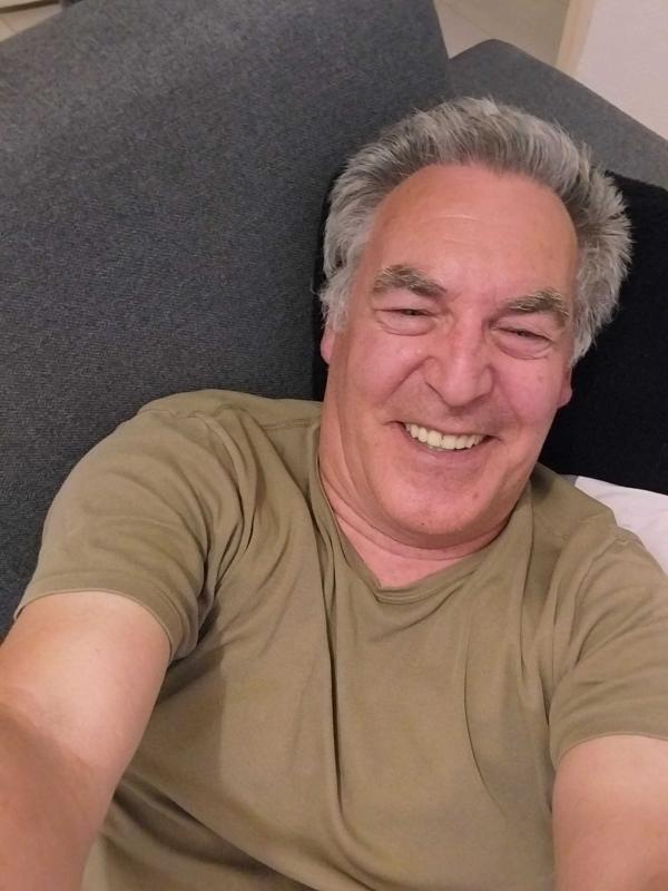 Pascal 67 ans Orléans