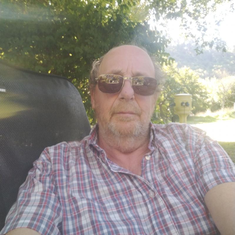 Gil300 67 ans Laroque