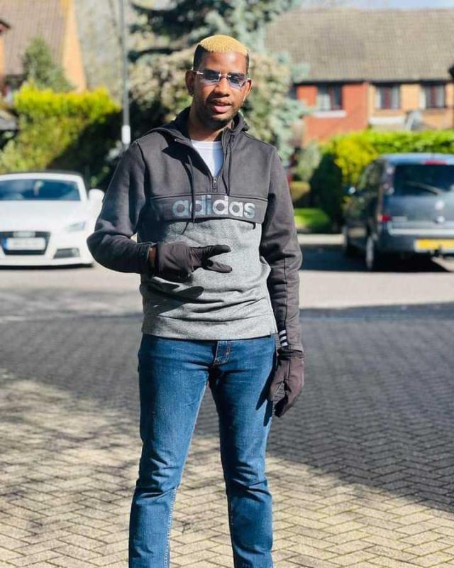 junior 25 ans Saint Nazaire