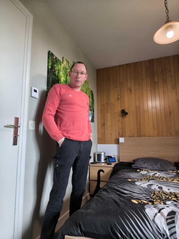 Yannick 48 ans Saint Martin des Champs