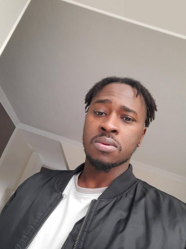 Moussa 28 ans Tourcoing