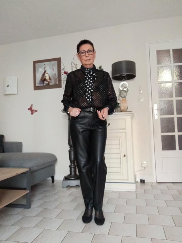 Martine  66 ans Le Mans