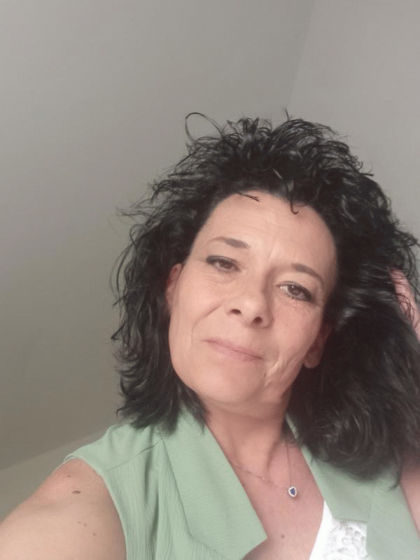 NADINE  54 ans Les Herbiers