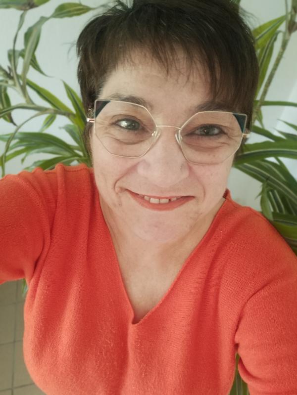 Orchidée  59 ans Saint Laurs