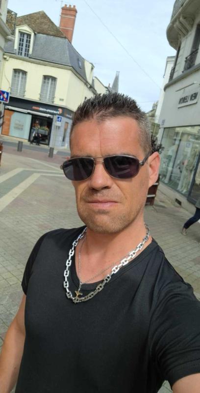 Emmanuel 36 ans Amilly