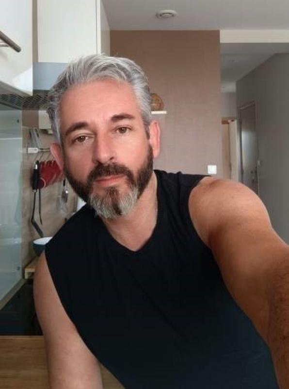 michel 46 ans Nantes
