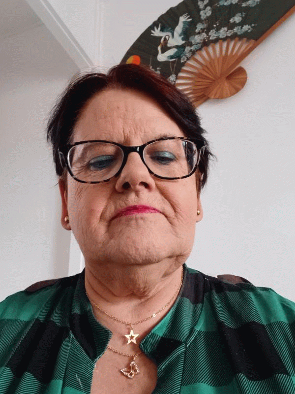 Colette  63 ans Château Gontier