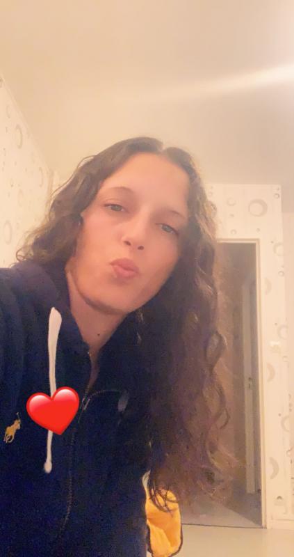 Laetitia 37 ans Caen