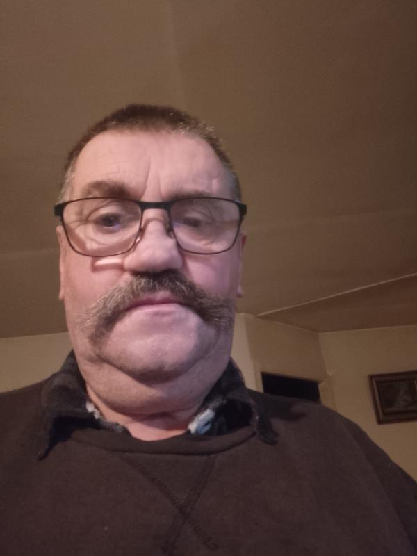 GUY 65 ans Le Mesnillard