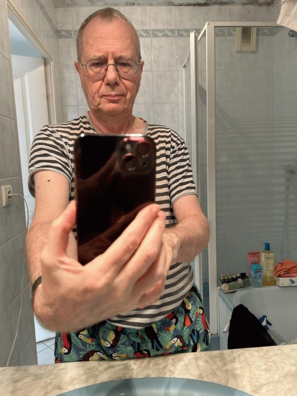 Reivax 67 ans marseille 8eme arrondisse