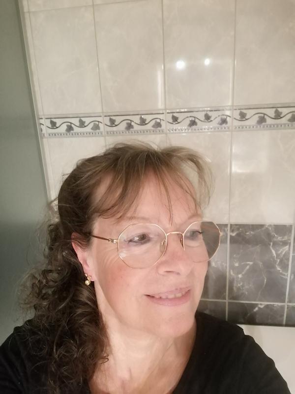 Hélèna 67 ans Haguenau