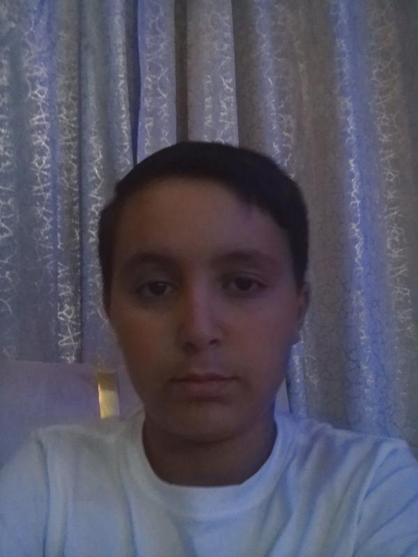 Yanis 18 ans Aulnay sous Bois