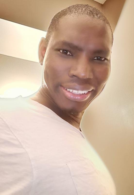 Delvis 39 ans Le Havre