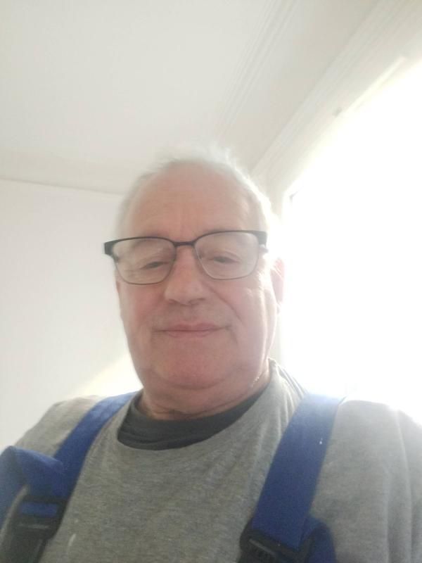 Patrick 72 ans Lonlay l'Abbaye