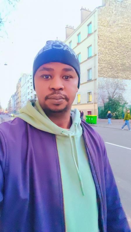 Hamidou  39 ans paris 12eme arrondissement