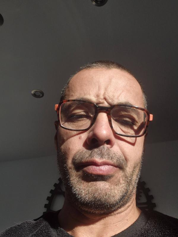 antonio 48 ans Albon