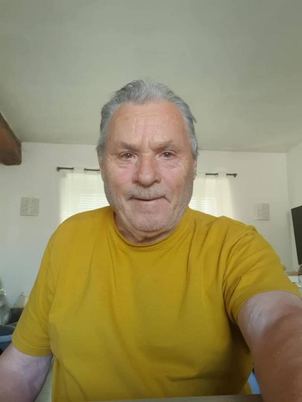 Claude 72 ans Aschères le Marché