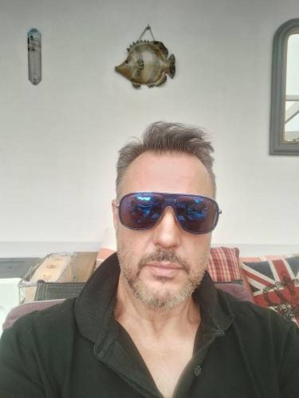 Franck 50 ans Fréjus