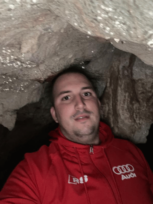 Johnny 29 ans La Rochelle