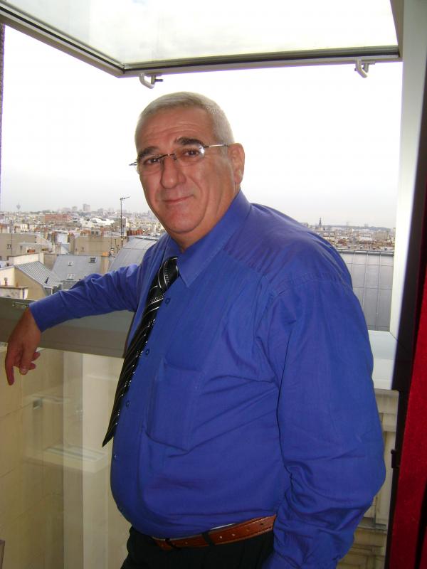 Harry 68 ans Montrouge